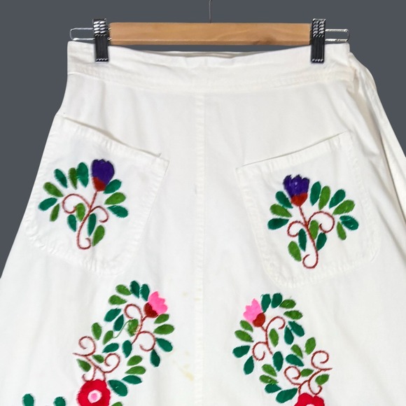 VTG White Embroidered Floral‎ Wrap Skirt Small Bohemian Festival Boho Farmhouse - Picture 3 of 8